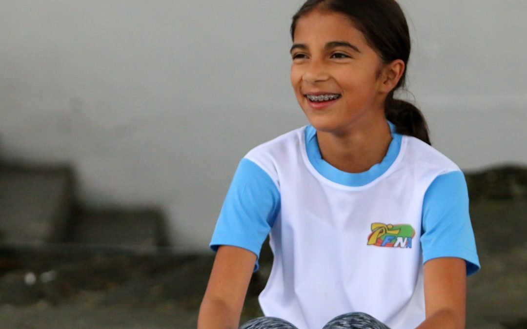 Sofía Urizar firma su mejor marca y récord nacional en los 2,000 metros con obstáculos